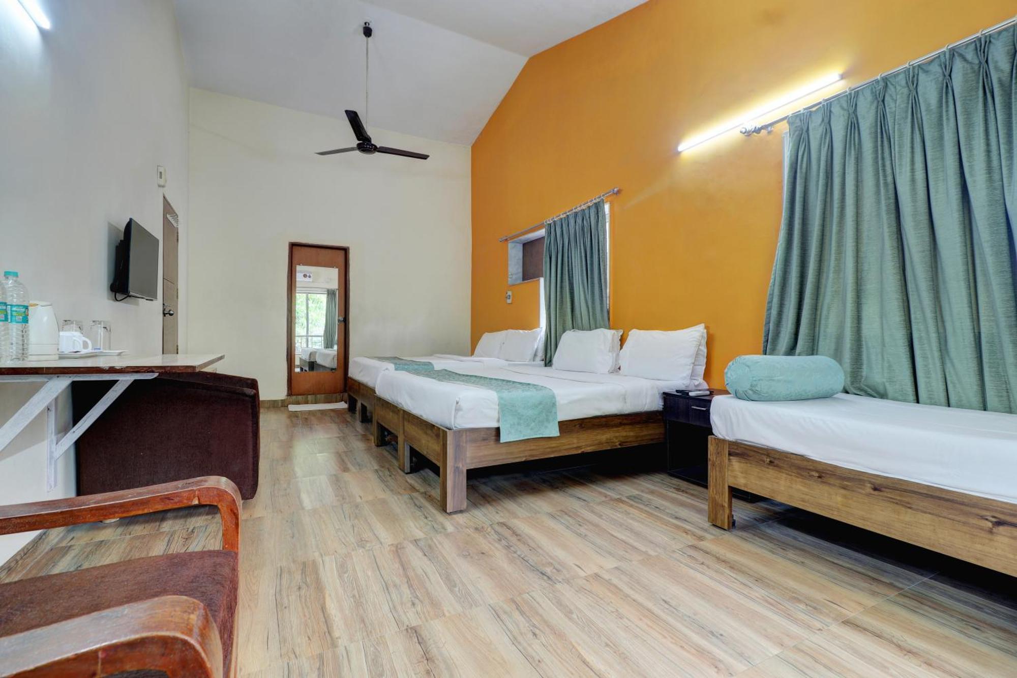 Amazinn Villa Lonavala Exterior foto